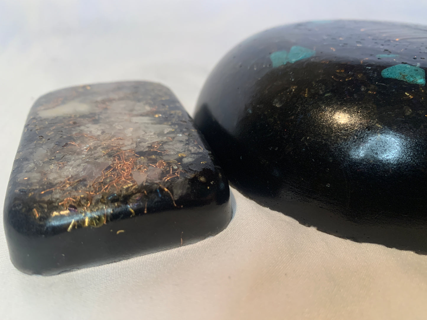 1 custom hand made KayJay small sized Orgone Bunk-R Buster with 2 free orgone bricks