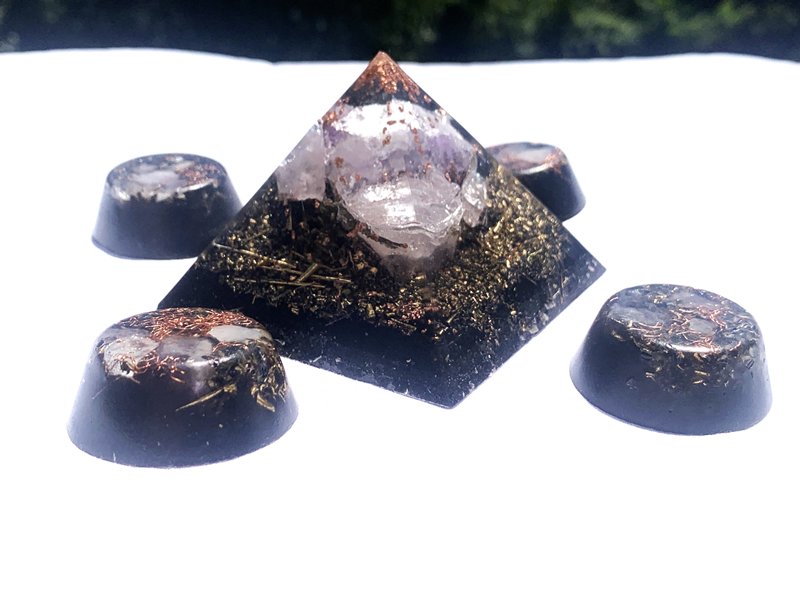 Best selling KayJay Wellness premium Orgone Energy pyramid gift set for home office emf protection